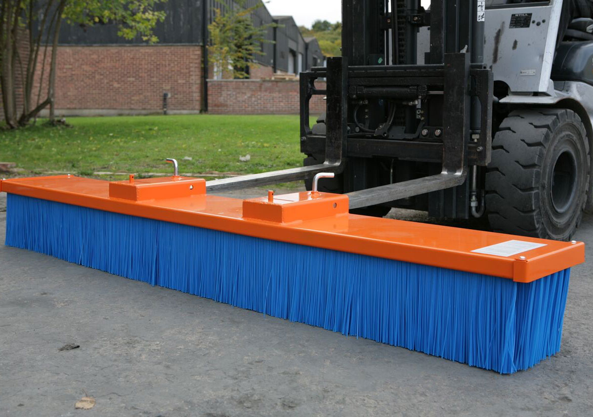 Sweepers-and-Magnets Attachments & Accessories