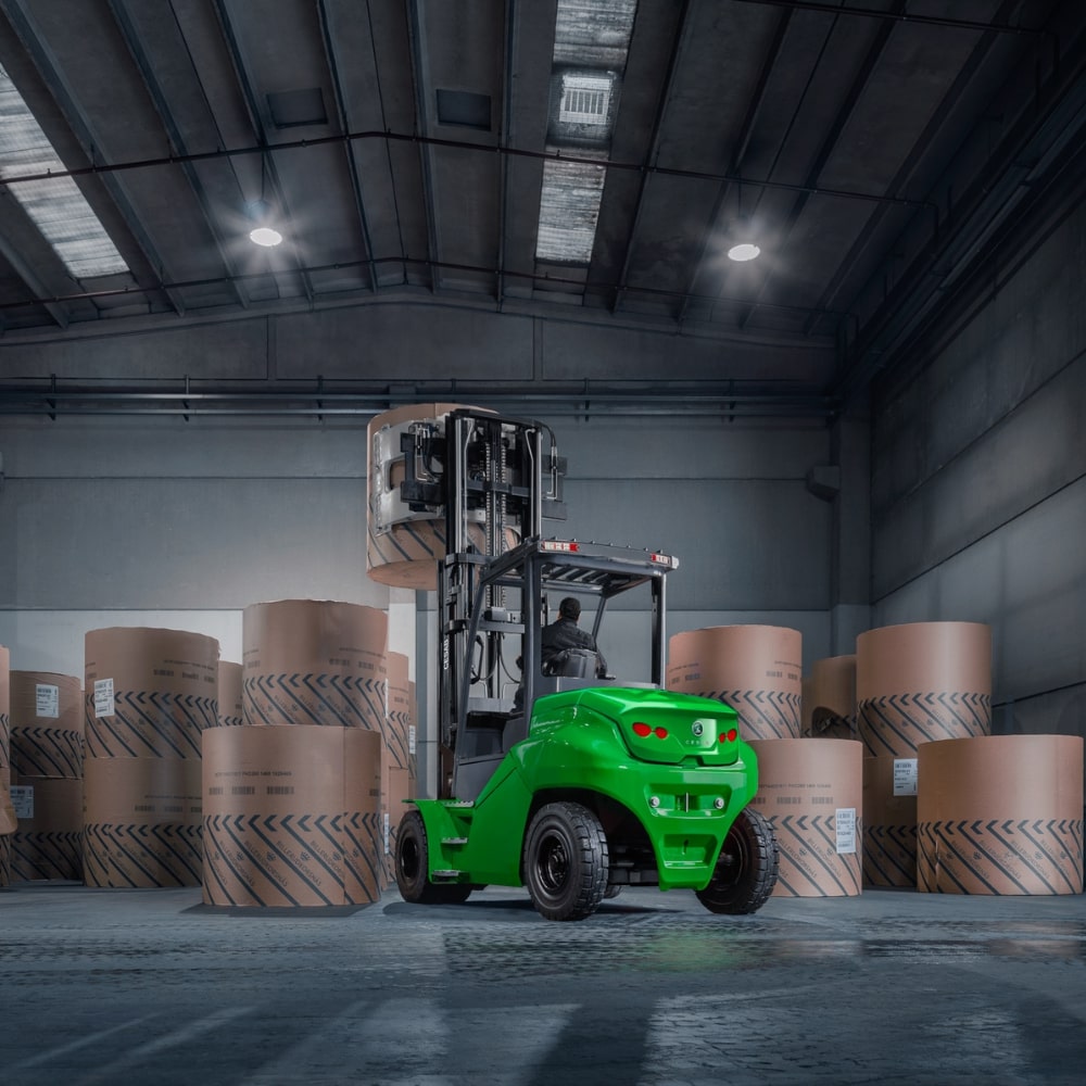 CESAB B800 4-Wheel Electric Forklift