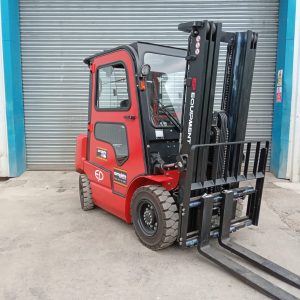 EP EFL252 Electric Lithium Counter Balance Forklift Truck for sale or hire in Gateshead Newcastle Upon Tyne
