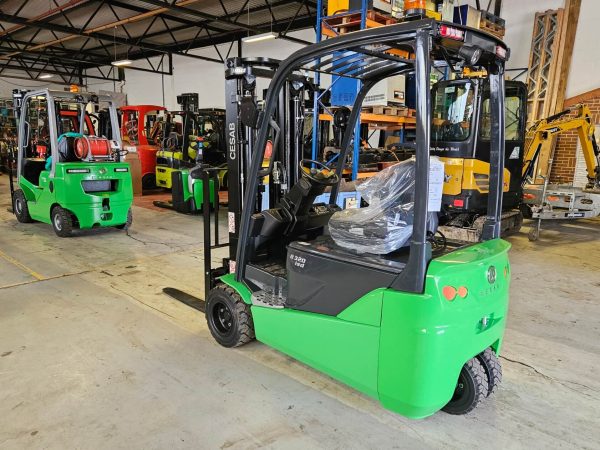 Cesab B320II Electric Forklift Truck