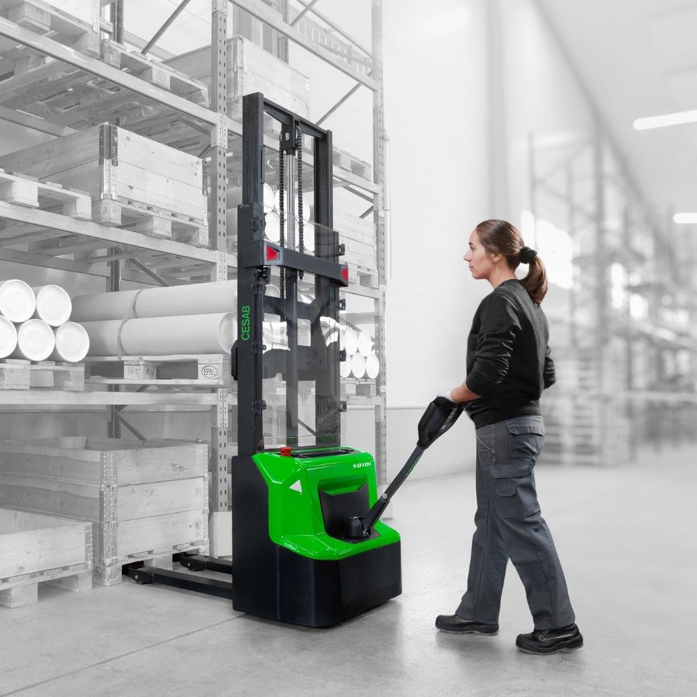 S010i Cesab S010i electric pallet stacker