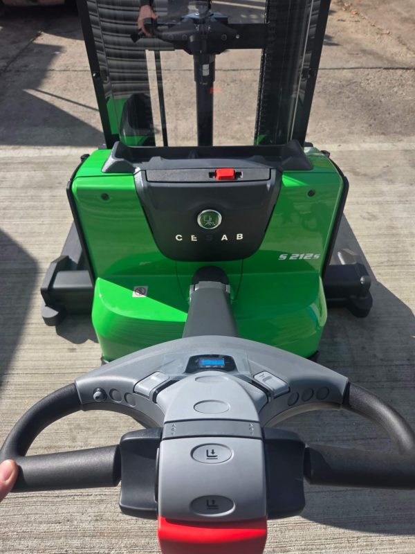 Cesab S212S Pedestrian Straddle Stacker