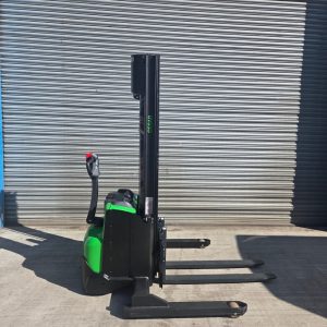 Cesab S212S Pedestrian Straddle Stacker