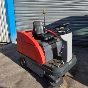 Hako Sweepmaster B920R Ride-on Industrial Sweeper