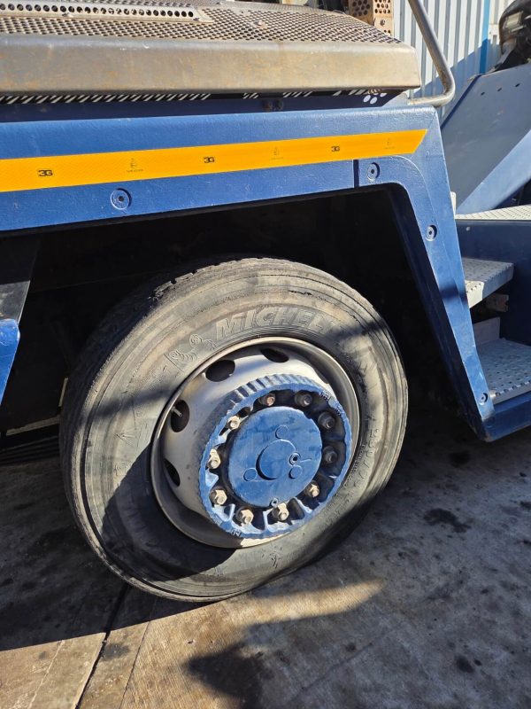 Terberg RT223 4x4 Ro-Ro (Roll-on/Roll-off) tractor