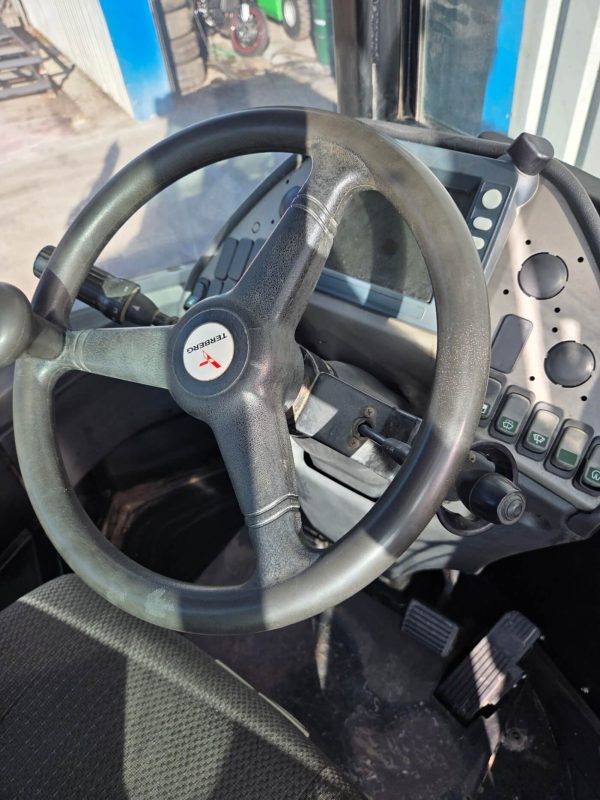 Terberg RT223 4x4 Ro-Ro (Roll-on/Roll-off) tractor