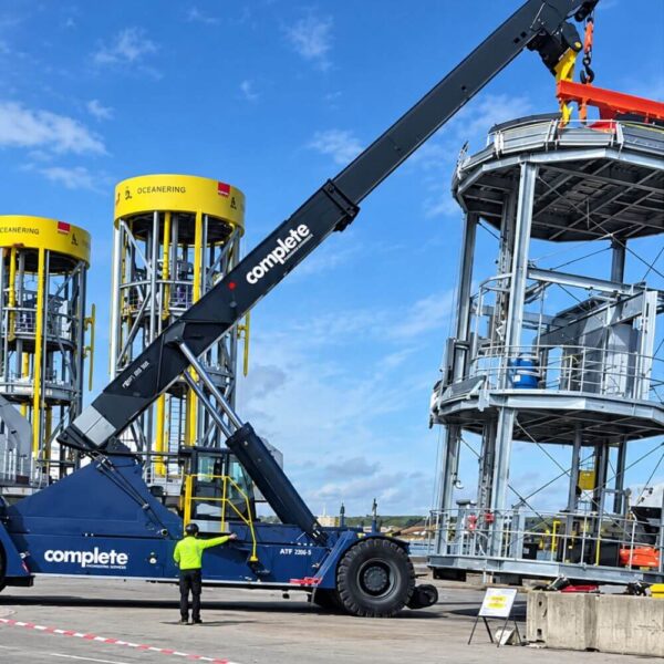 Konecrane 110T Reach Stacker with Hook