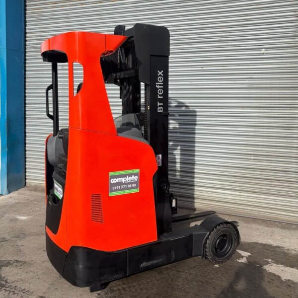 Toyota RRE160HR Electric Reach Truck